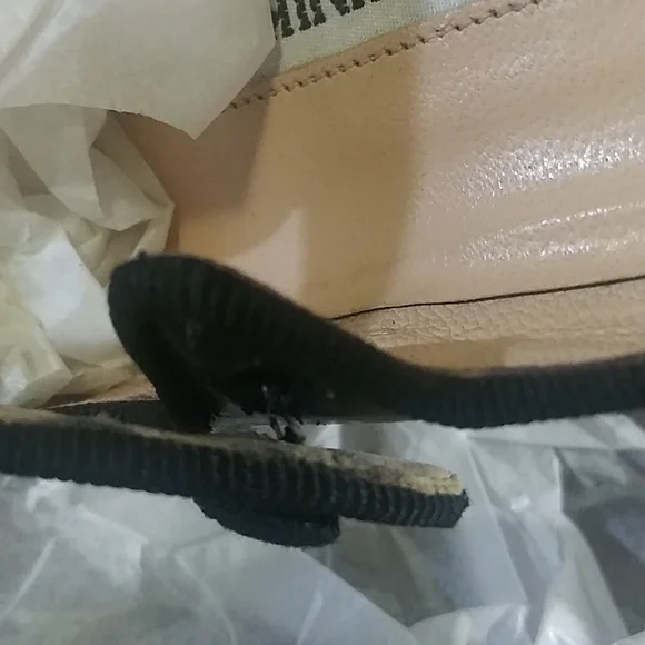 SOLD 💕 Authentic Manolo Blahnik Mary Jane Pumps 2 - Picture 11 of 12